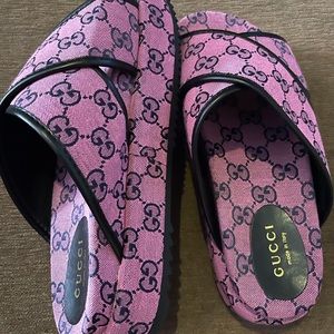 Women sandals
